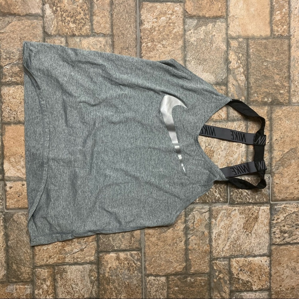 Nike tank